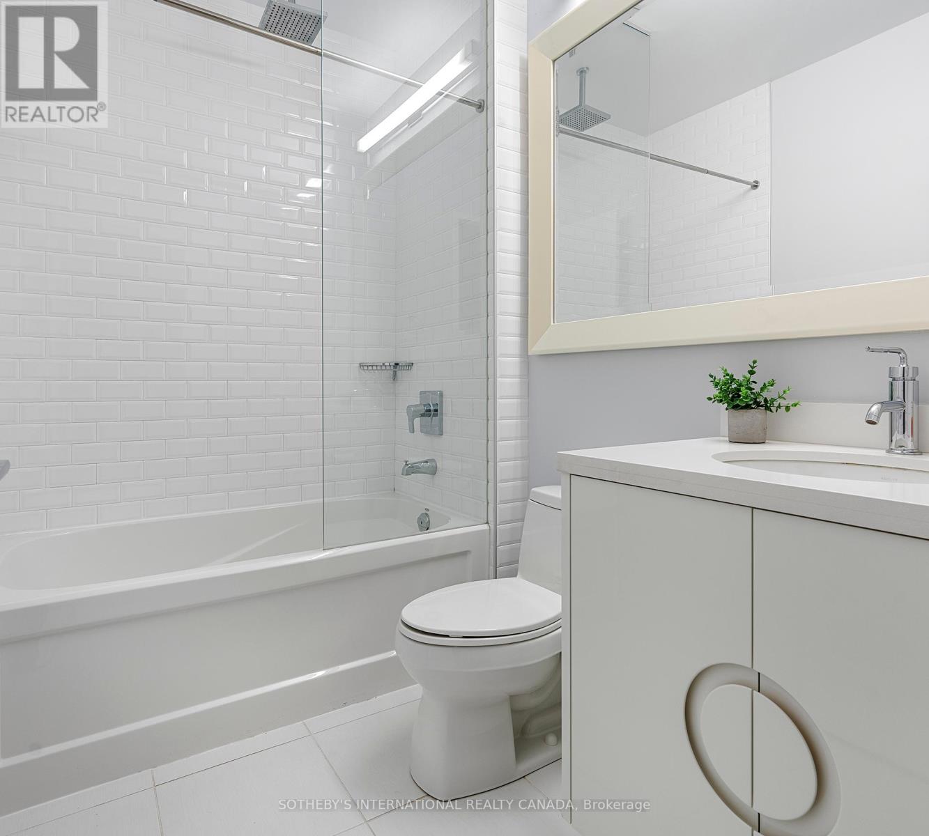 1608 - 88 Park Lawn Road, Toronto (Mimico), Ontario  M8Y 0B5 - Photo 22 - W12441139