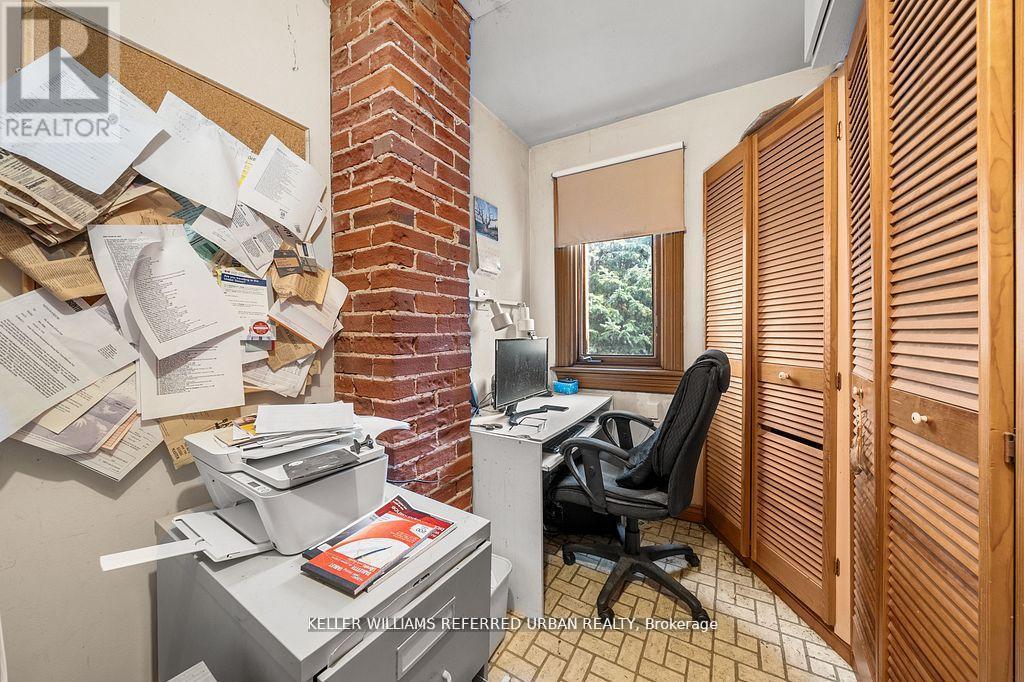 123 Gore Vale Avenue, Toronto (Trinity-Bellwoods), Ontario  M6J 2R5 - Photo 13 - C12441757