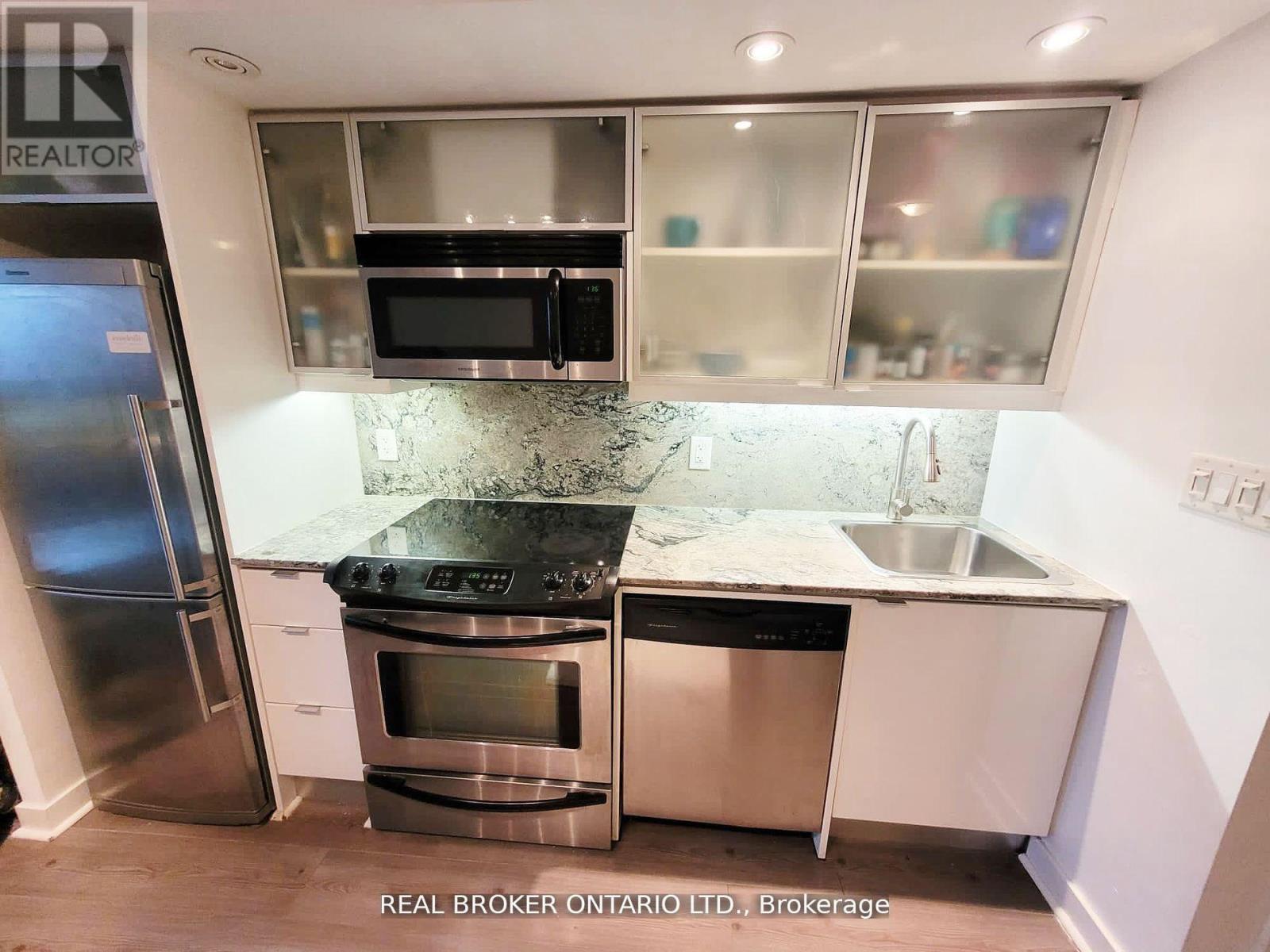 3808 - 25 Telegram Mews, Toronto, Ontario  M5V 3Z1 - Photo 5 - C12441760