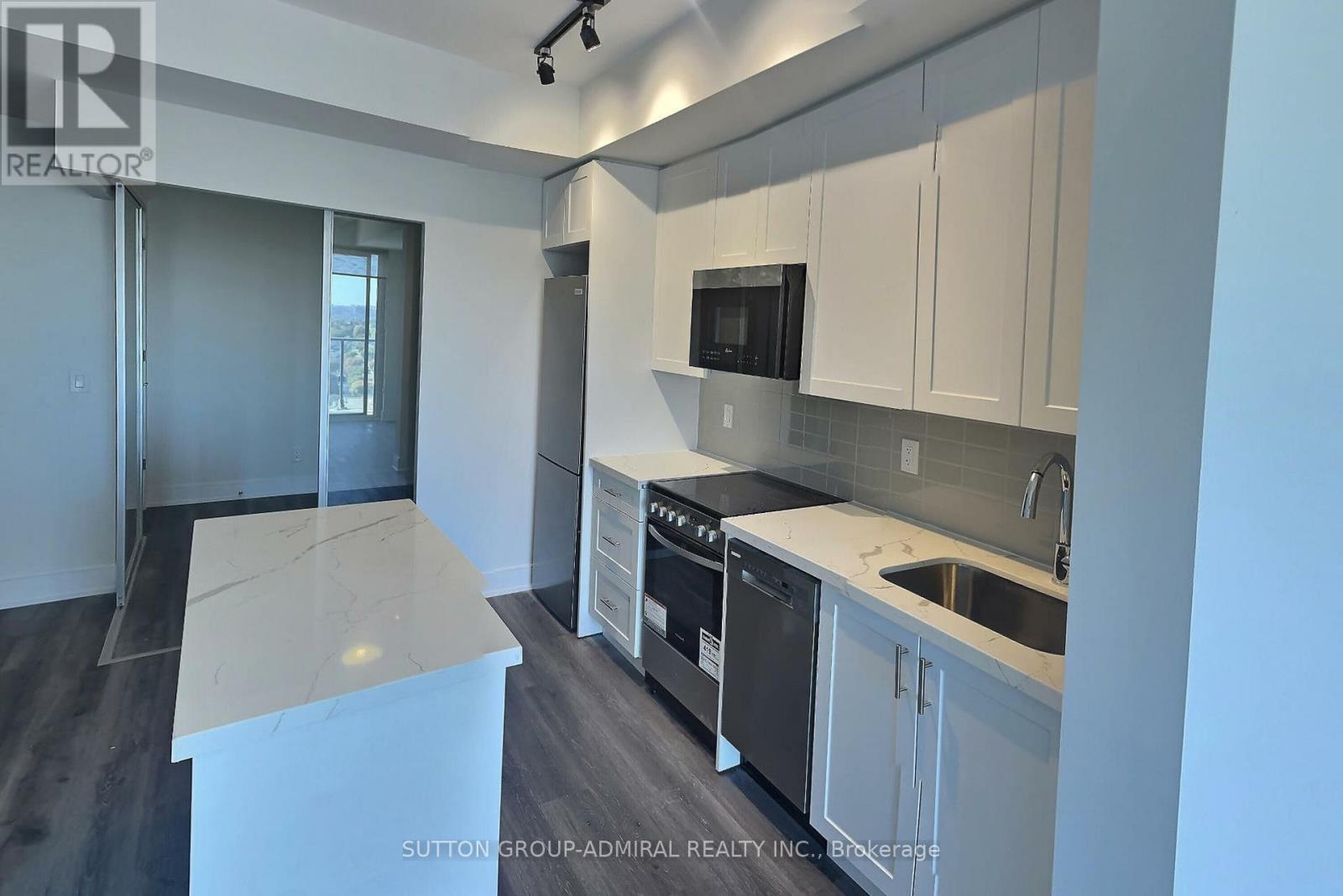 2201 - 15 Ellerslie Avenue, Toronto, Ontario  M2N 0L7 - Photo 2 - C12441774
