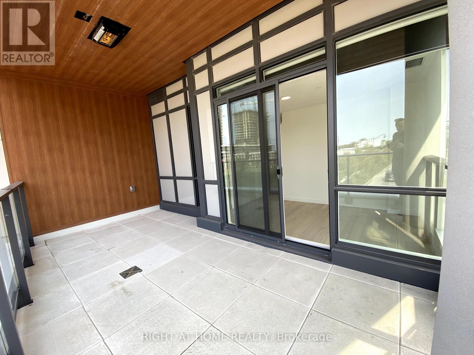 11 Mcmahon Drive S, Toronto, Ontario  M2K 1H8 - Photo 18 - C12441776
