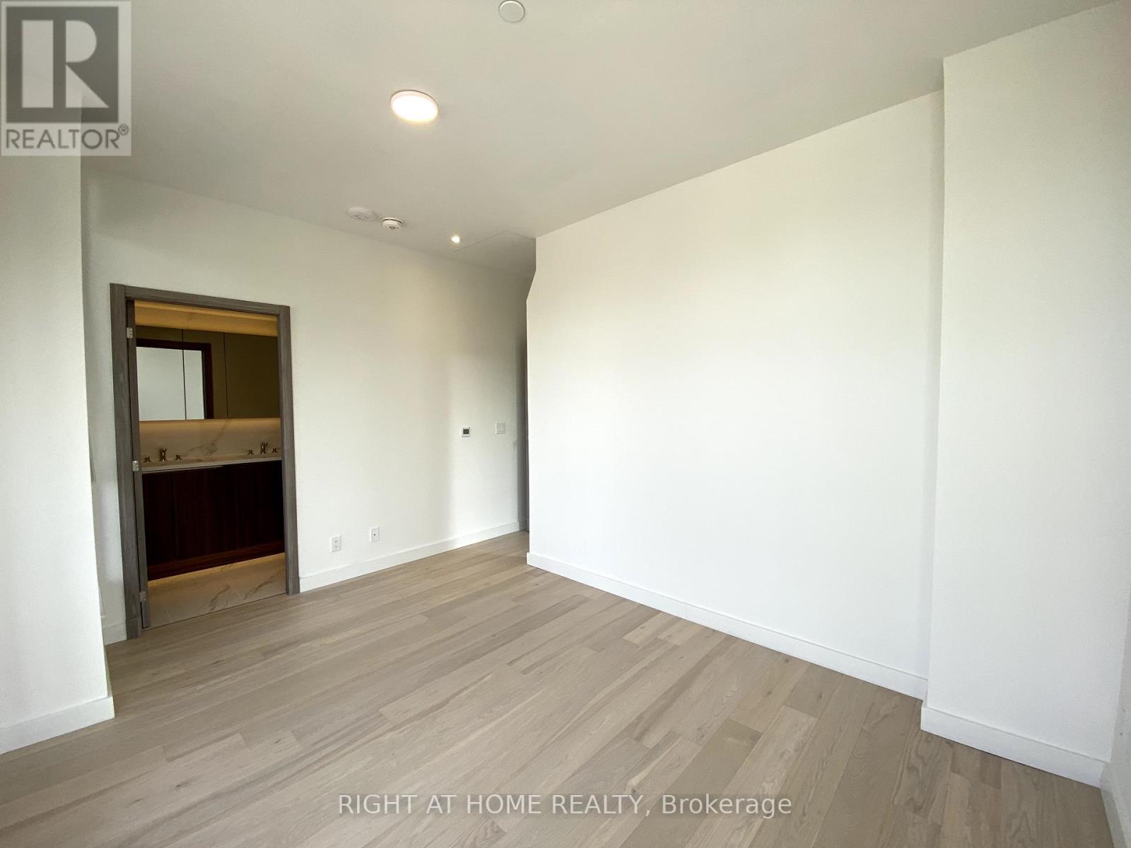 11 Mcmahon Drive S, Toronto, Ontario  M2K 1H8 - Photo 20 - C12441776