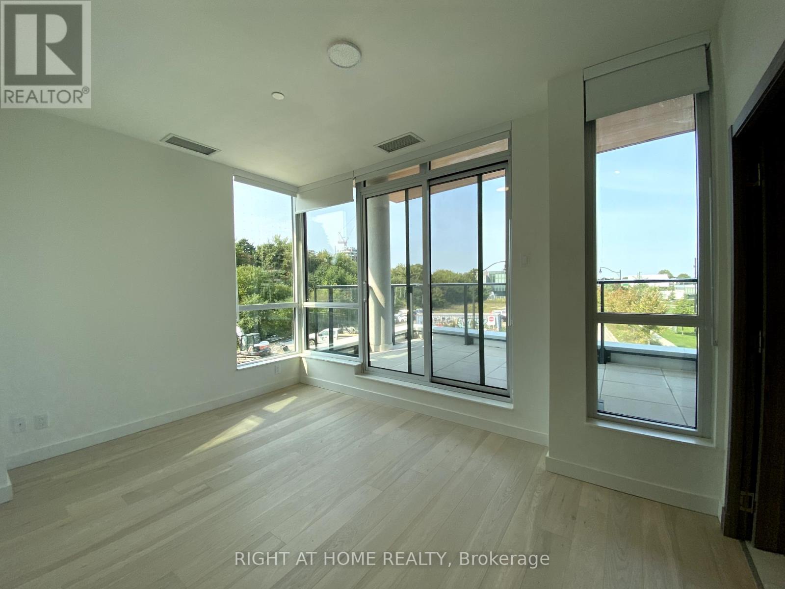 11 Mcmahon Drive S, Toronto, Ontario  M2K 1H8 - Photo 22 - C12441776