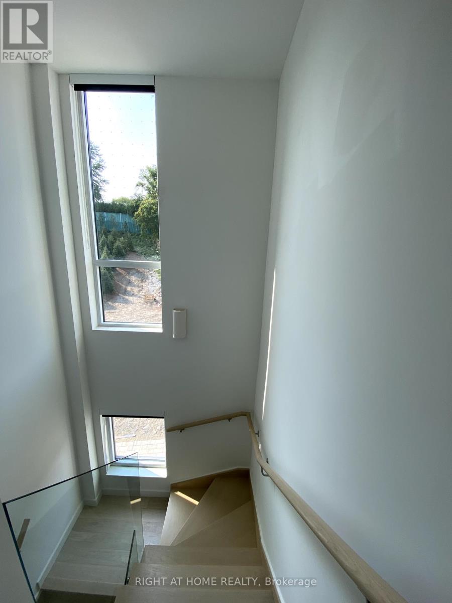 11 Mcmahon Drive S, Toronto, Ontario  M2K 1H8 - Photo 23 - C12441776