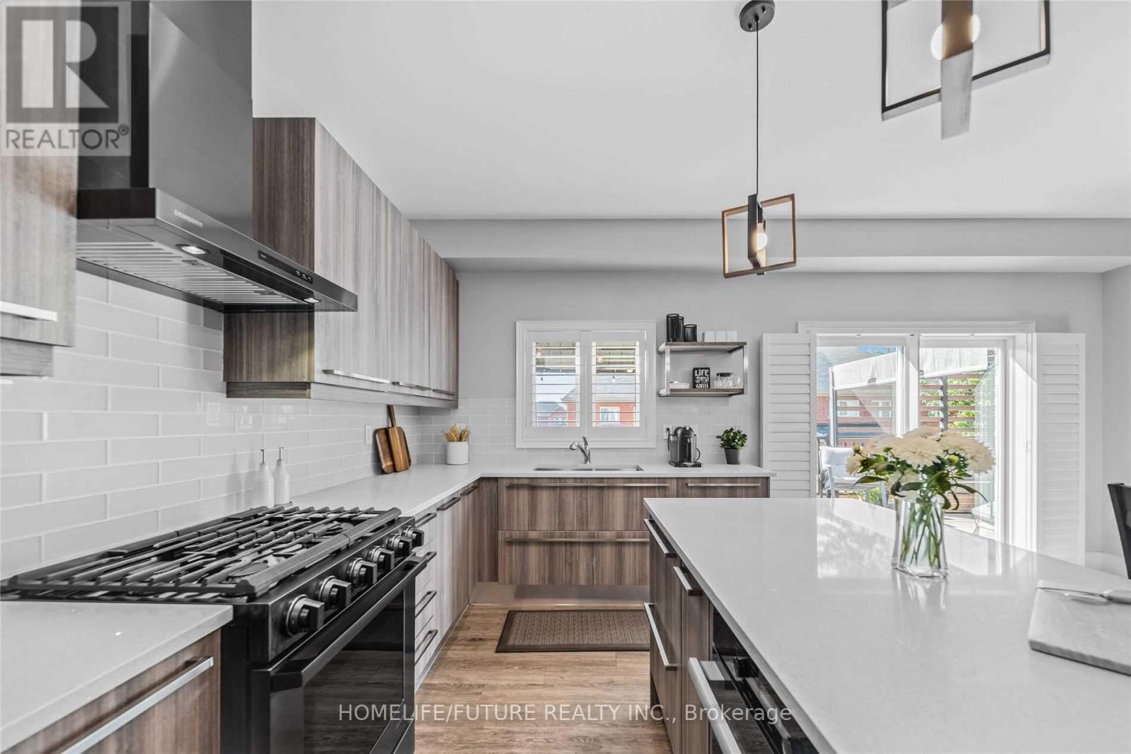 238 Lyle Drive, Clarington (Bowmanville), Ontario  L1C 0V6 - Photo 15 - E12441738
