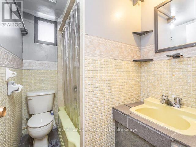 Main Floor - 80 Tansley Avenue, Toronto, Ontario  M1J 1P3 - Photo 4 - E12441792