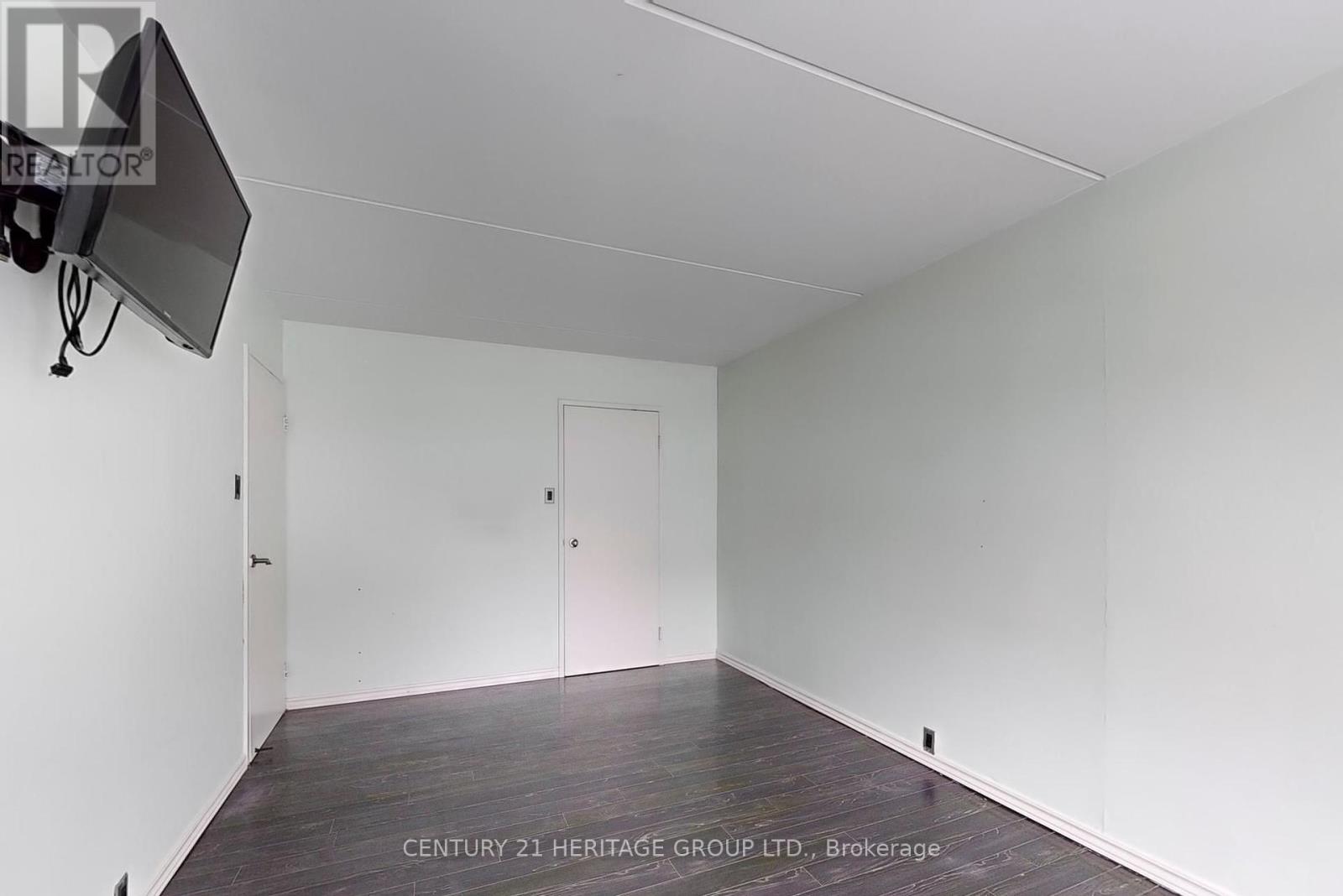 202 - 2 Glamorgan Avenue, Toronto, Ontario  M1P 2M8 - Photo 13 - E12441798