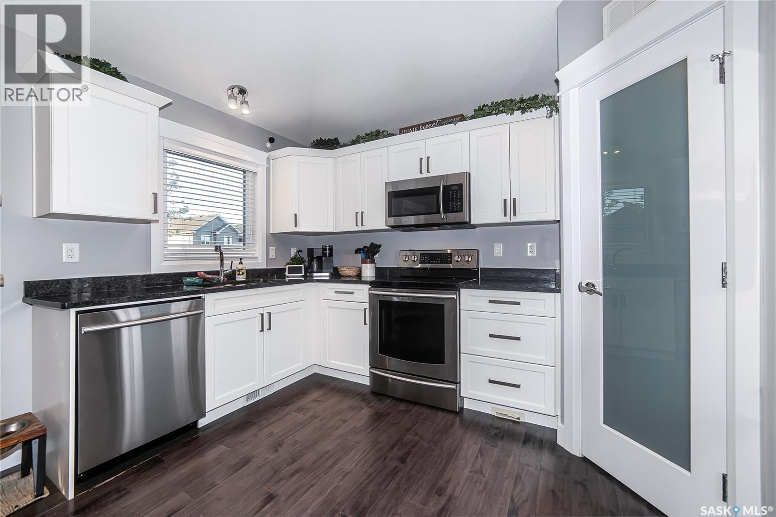 343 Langlois Way, Saskatoon, Saskatchewan  S7T 1C9 - Photo 11 - SK019994