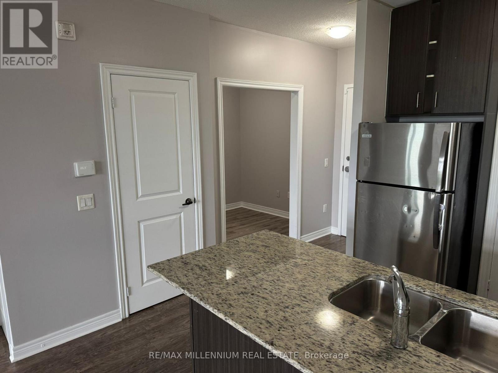 502 - 39 New Delhi Drive, Markham, Ontario  L3S 0E1 - Photo 5 - N12441742