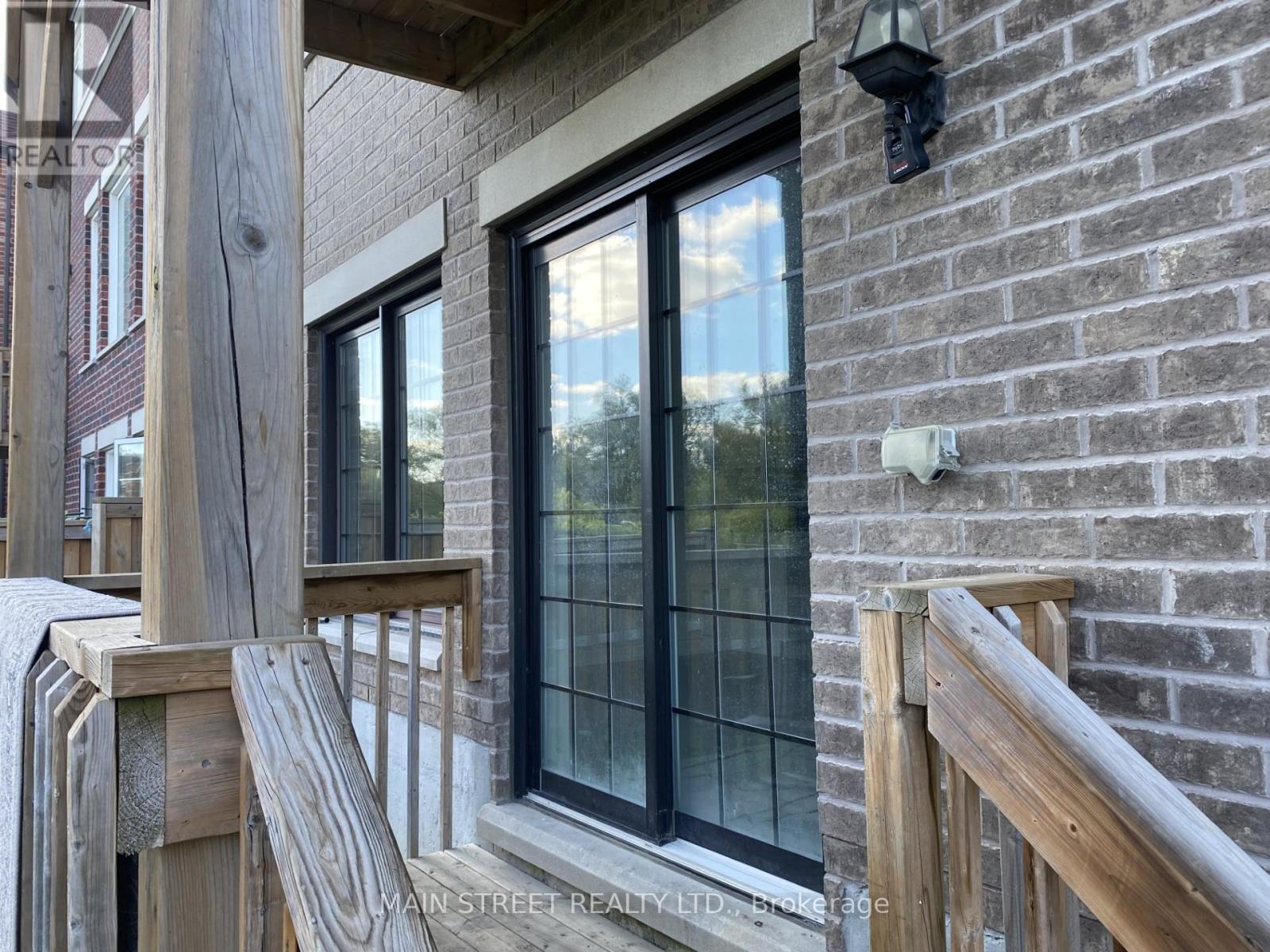 50 Sharonview Crescent, East Gwillimbury, Ontario  L0G 1V0 - Photo 7 - N12441765
