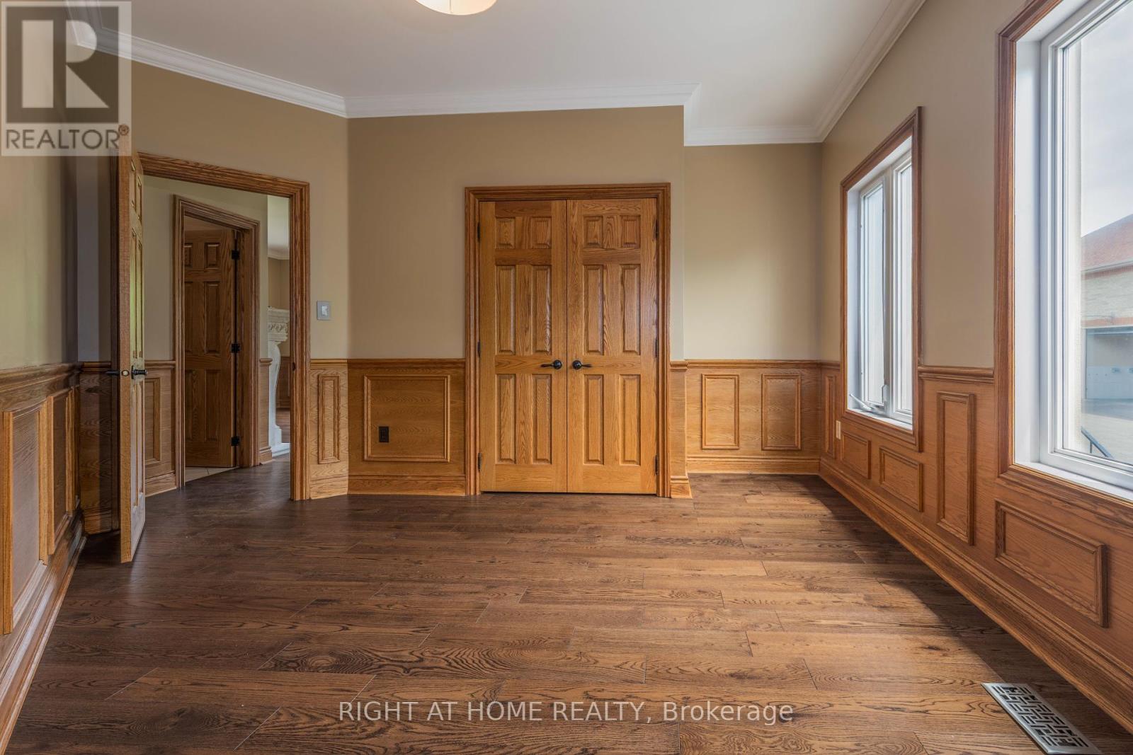 Main - 900 15th Side Road, King, Ontario  L7B 1K5 - Photo 10 - N12441778