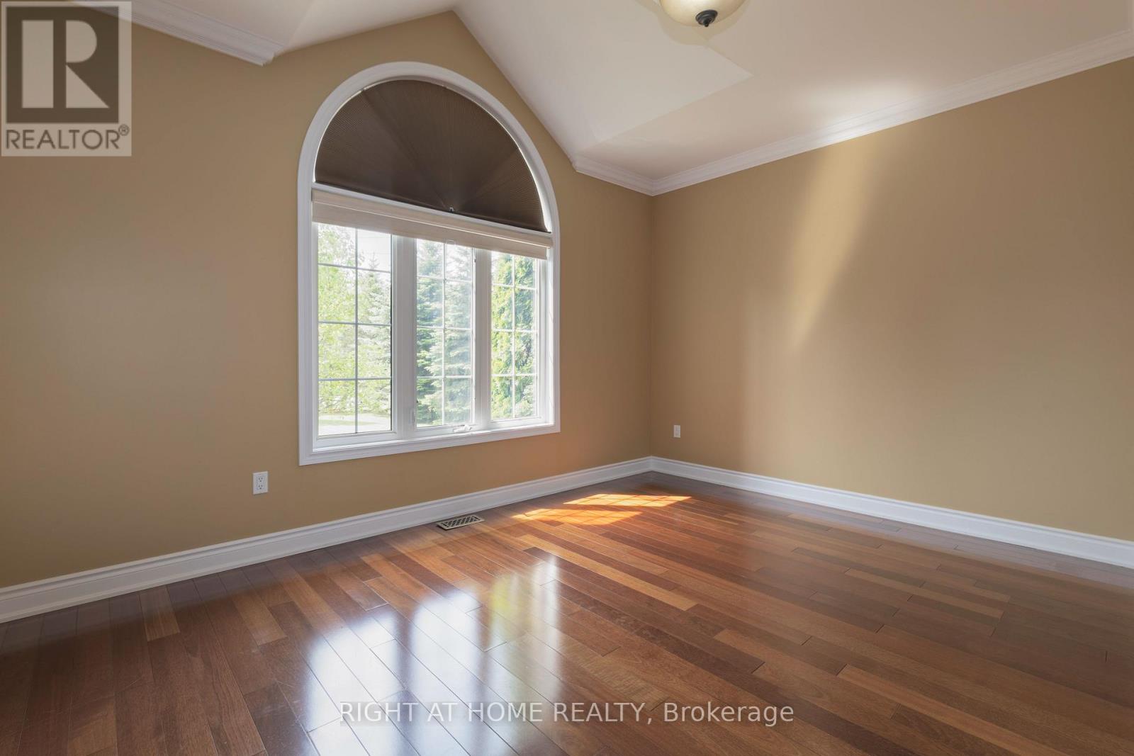 Main - 900 15th Side Road, King, Ontario  L7B 1K5 - Photo 6 - N12441778
