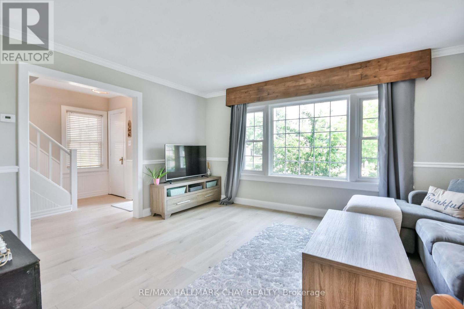 50 Newton Street, Barrie (Wellington), Ontario  L4M 3N5 - Photo 11 - S12441743