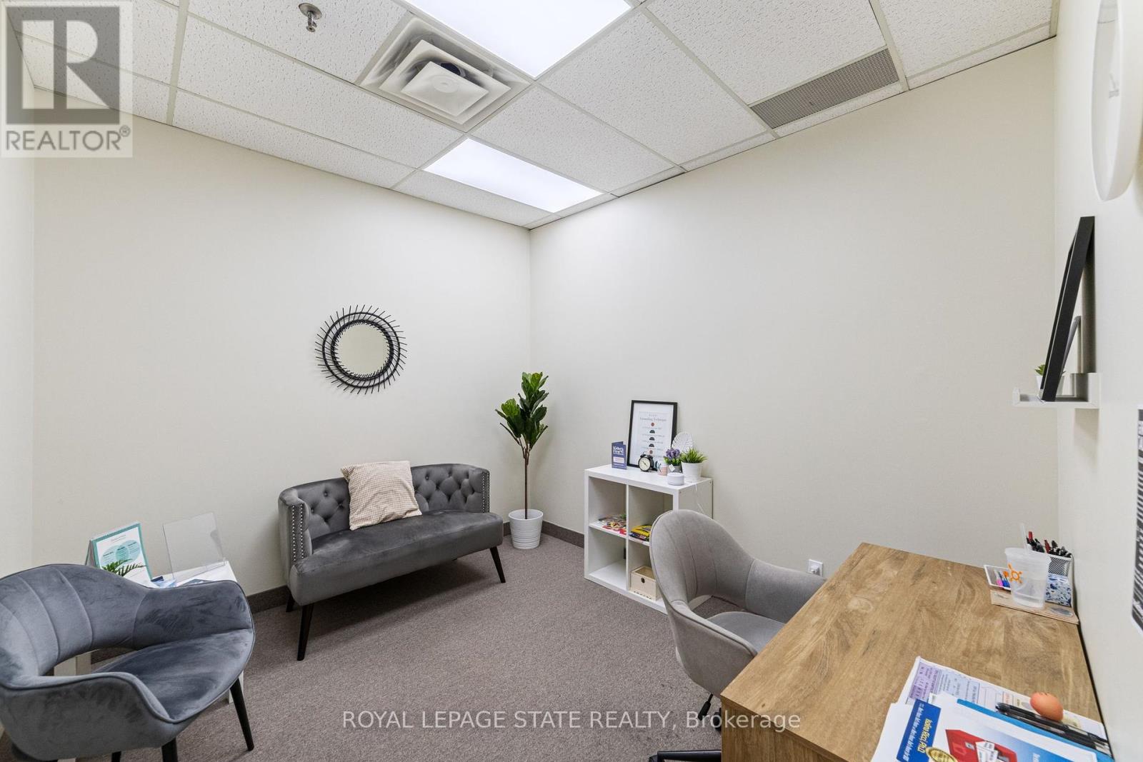 34 - 775 Pacific Road, Oakville, Ontario  L6L 6M4 - Photo 12 - W12441739