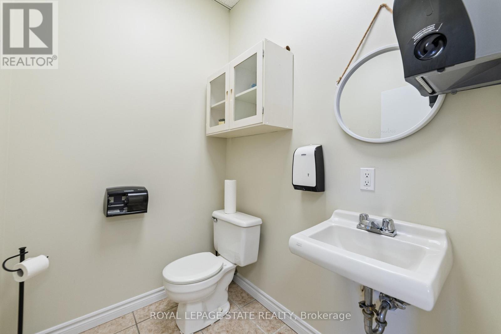 34 - 775 Pacific Road, Oakville, Ontario  L6L 6M4 - Photo 5 - W12441739