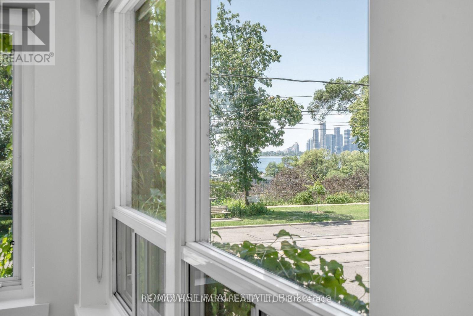 1 - 1542 King Street W, Toronto, Ontario  M6K 1J6 - Photo 11 - W12441789
