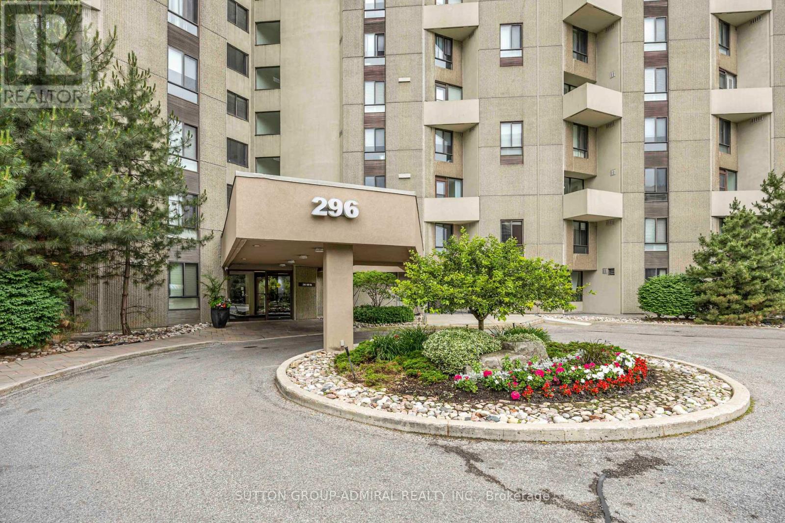 G7 - 296 Mill Road, Toronto, Ontario  M9C 4X8 - Photo 3 - W12441803