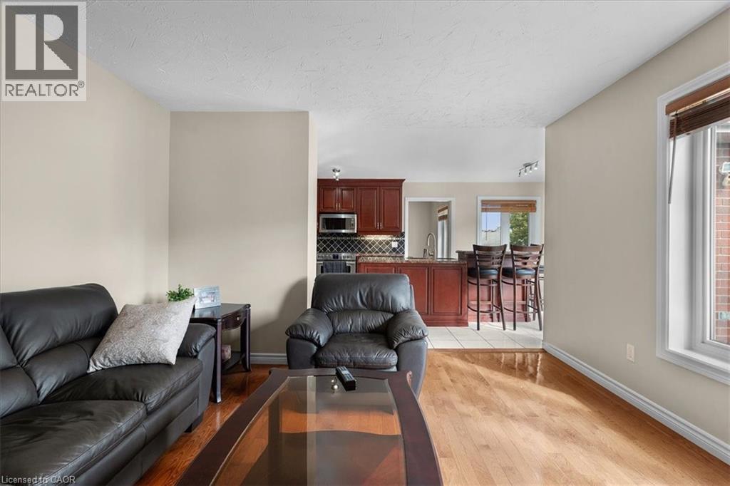 44 Tami Court, Kitchener, Ontario  N2B 3V2 - Photo 12 - 40773499