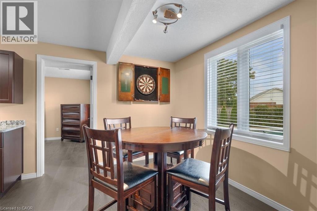 44 Tami Court, Kitchener, Ontario  N2B 3V2 - Photo 33 - 40773499