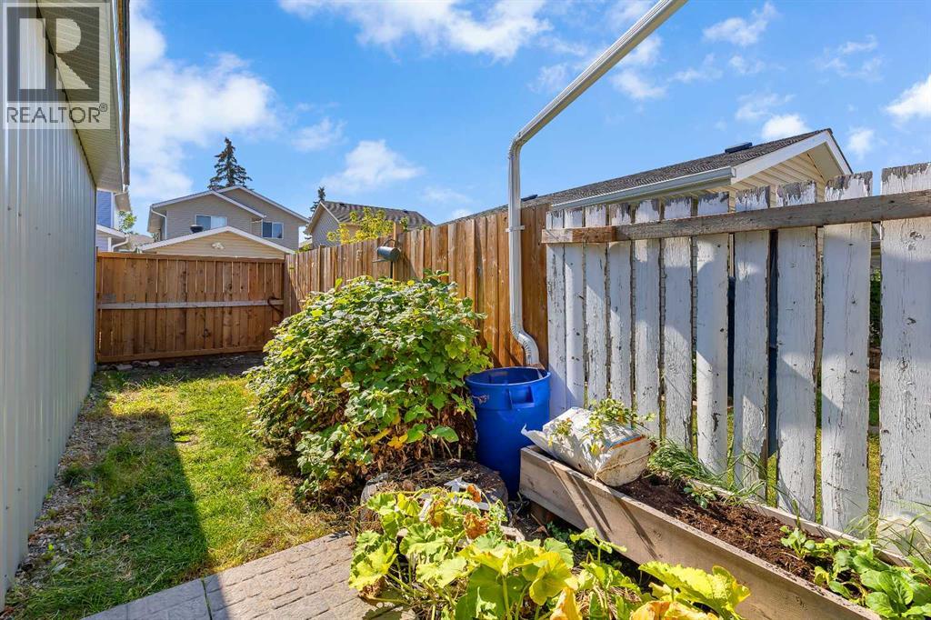43 Martinwood Road Ne, Calgary, Alberta  T3J 3G6 - Photo 24 - A2261485