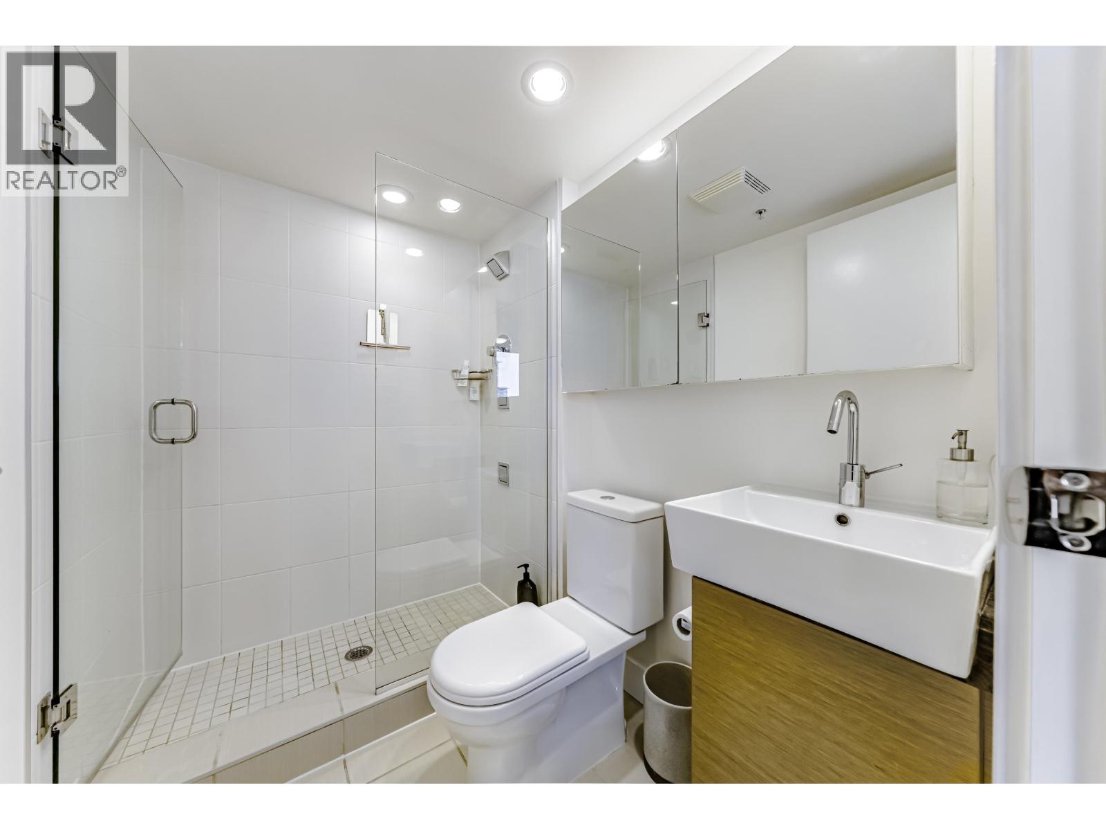 1701 565 Smithe Street, Vancouver, British Columbia  V6B 0E4 - Photo 12 - R2981169