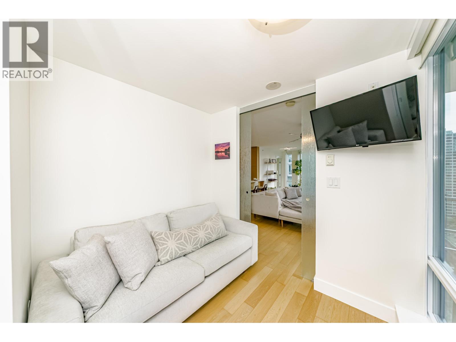 1701 565 Smithe Street, Vancouver, British Columbia  V6B 0E4 - Photo 16 - R2981169