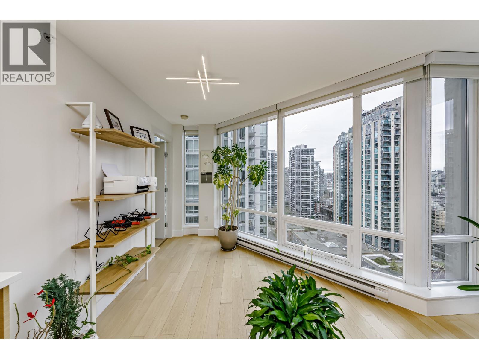 1701 565 Smithe Street, Vancouver, British Columbia  V6B 0E4 - Photo 9 - R2981169