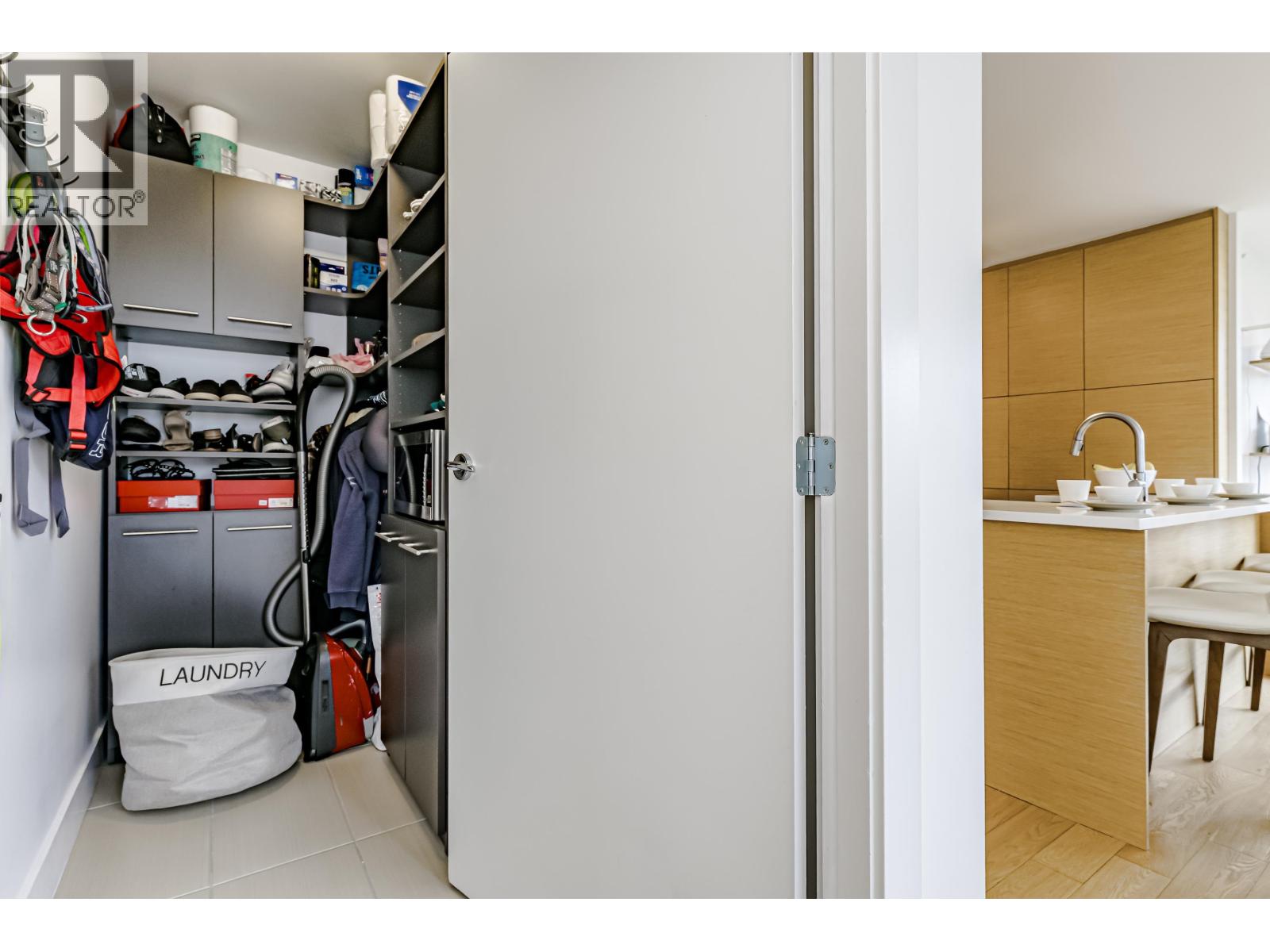 1701 565 Smithe Street, Vancouver, British Columbia  V6B 0E4 - Photo 19 - R2981169