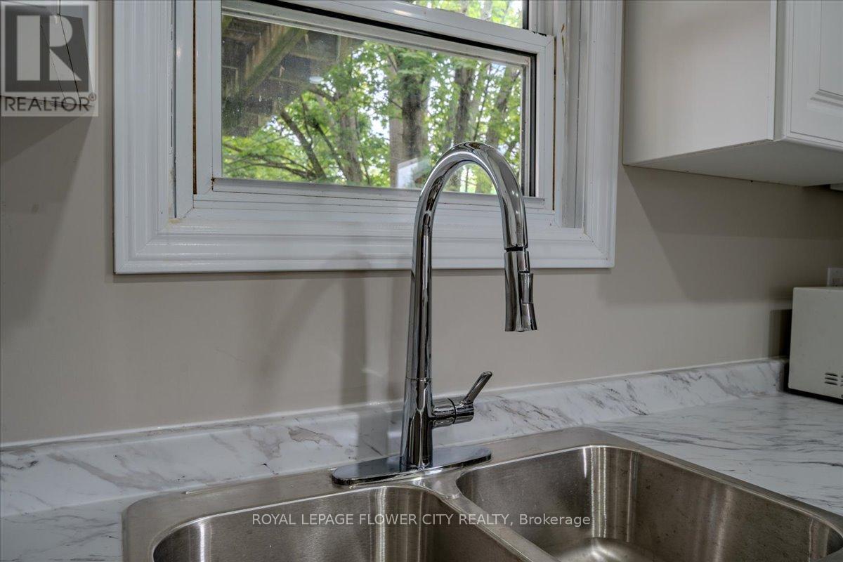 6143 Churchill Street, Niagara Falls (Arad/fallsview), Ontario  L2G 2X2 - Photo 22 - X12441753