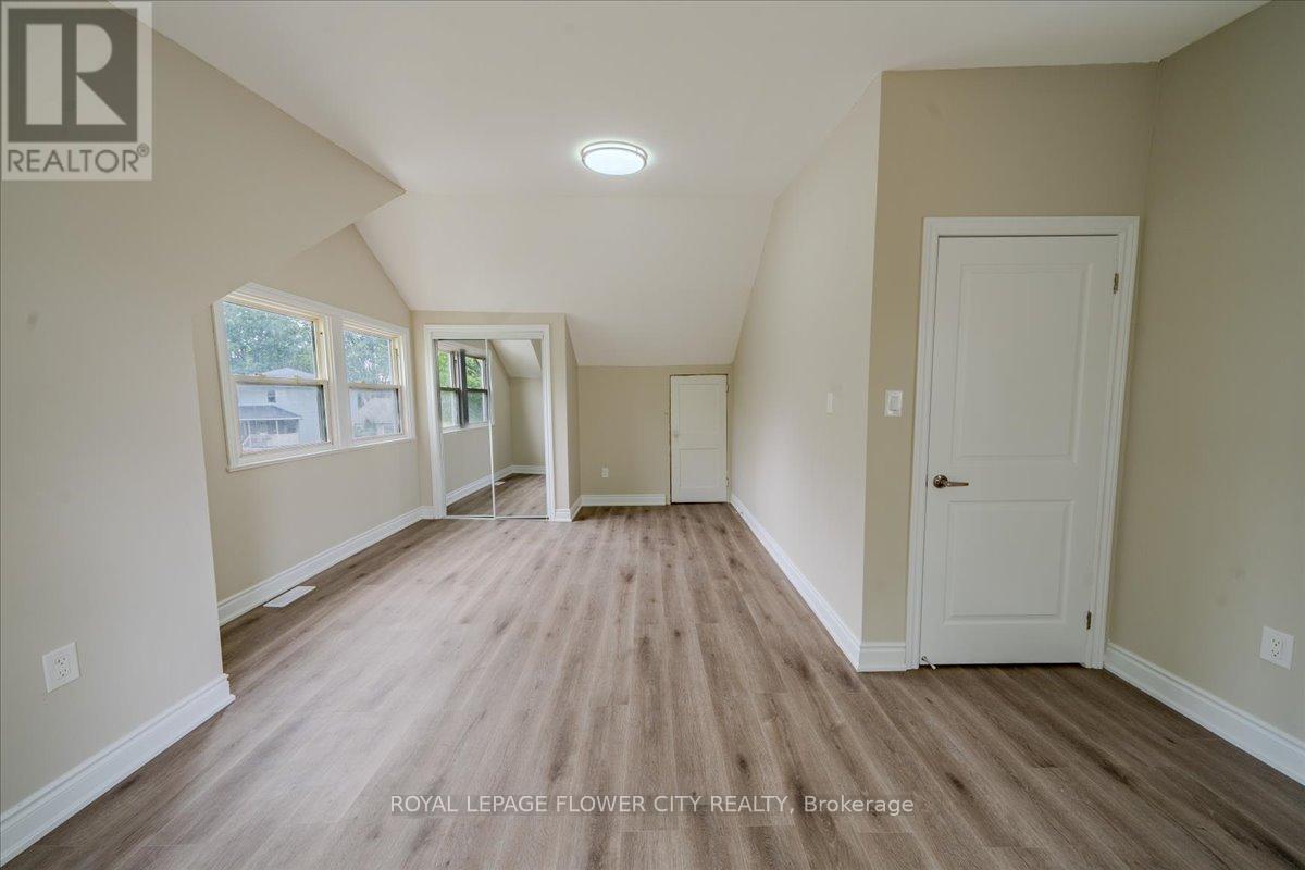 6143 Churchill Street, Niagara Falls (Arad/fallsview), Ontario  L2G 2X2 - Photo 35 - X12441753
