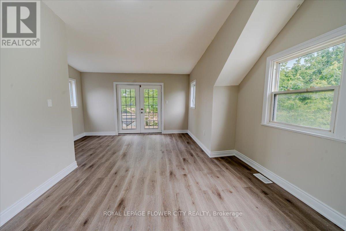6143 Churchill Street, Niagara Falls (Arad/fallsview), Ontario  L2G 2X2 - Photo 36 - X12441753