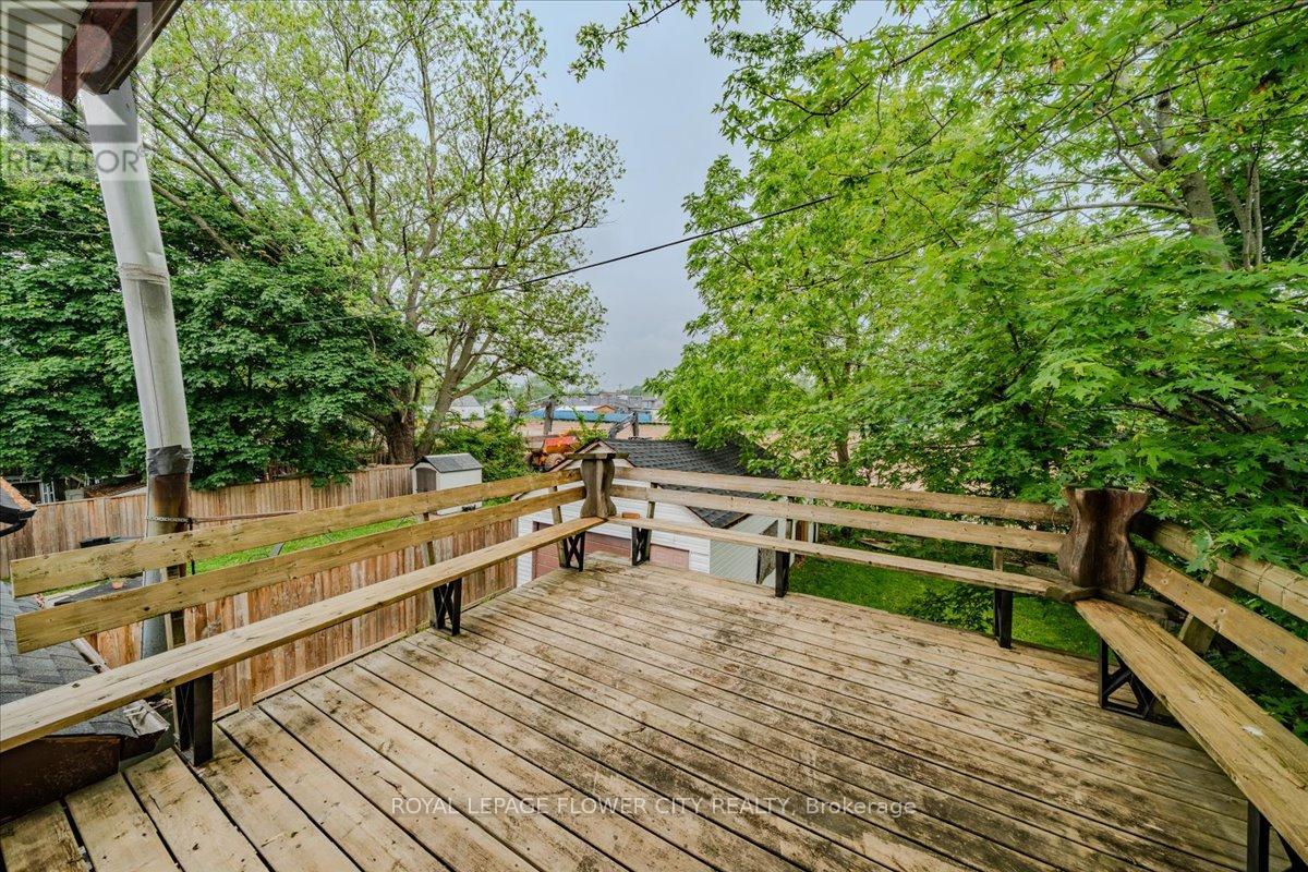 6143 Churchill Street, Niagara Falls (Arad/fallsview), Ontario  L2G 2X2 - Photo 37 - X12441753