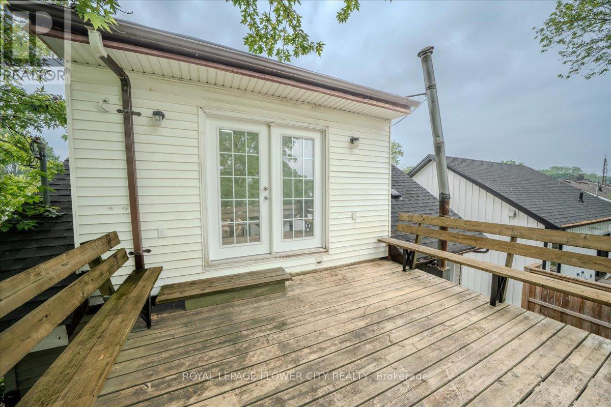 6143 Churchill Street, Niagara Falls (Arad/fallsview), Ontario  L2G 2X2 - Photo 39 - X12441753