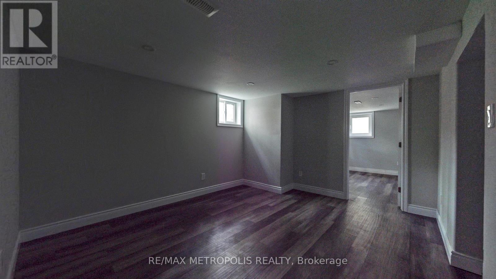 Main - 1020 Brewer Street, Peterborough Central, Ontario  K9J 5B4 - Photo 33 - X12441781