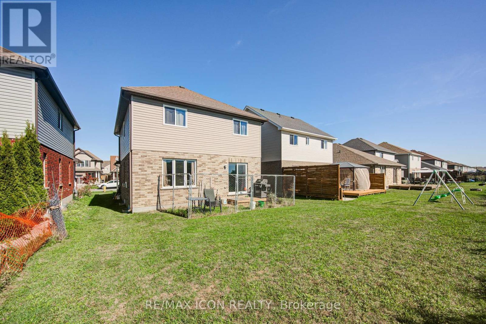 1360 Caen Avenue, Woodstock (Woodstock - North), Ontario  N4T 0G3 - Photo 24 - X12441793