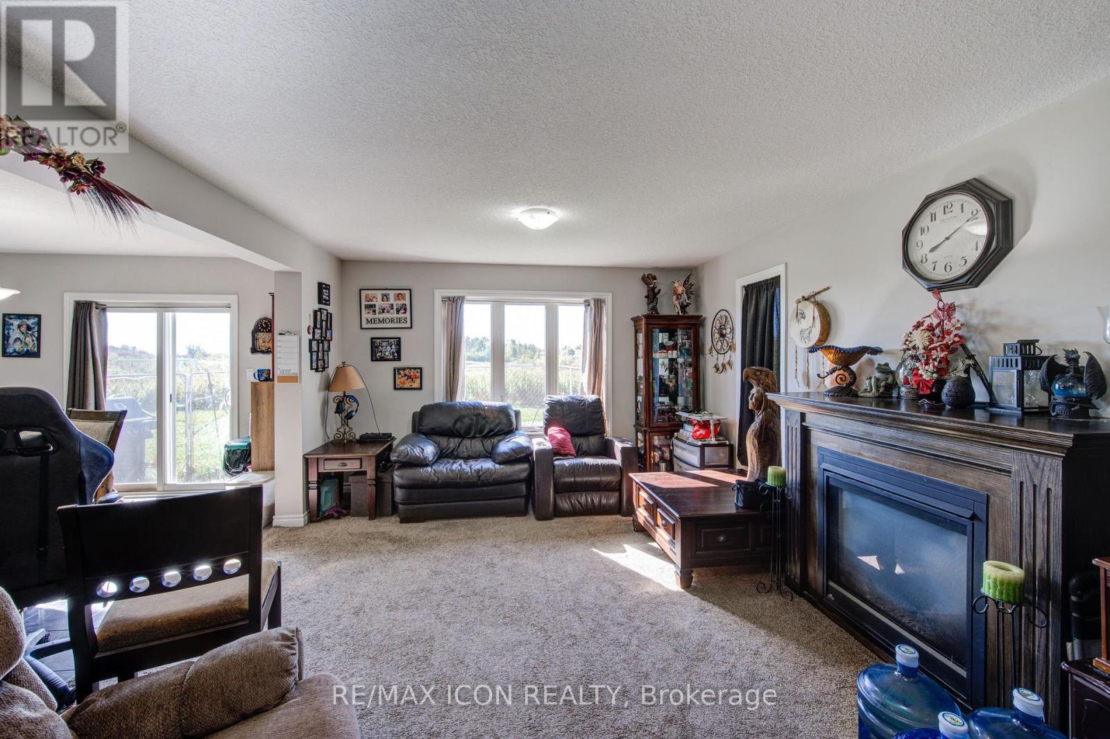 1360 Caen Avenue, Woodstock (Woodstock - North), Ontario  N4T 0G3 - Photo 5 - X12441793
