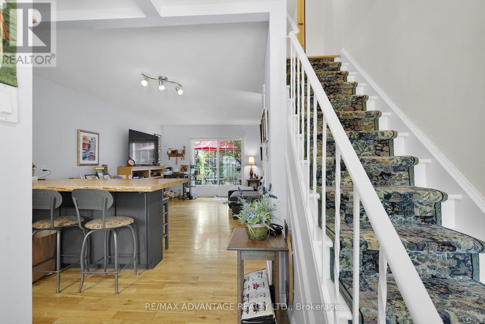 17 Blackacres Boulevard, London North (North F), Ontario  N6G 2G5 - Photo 13 - X12441817