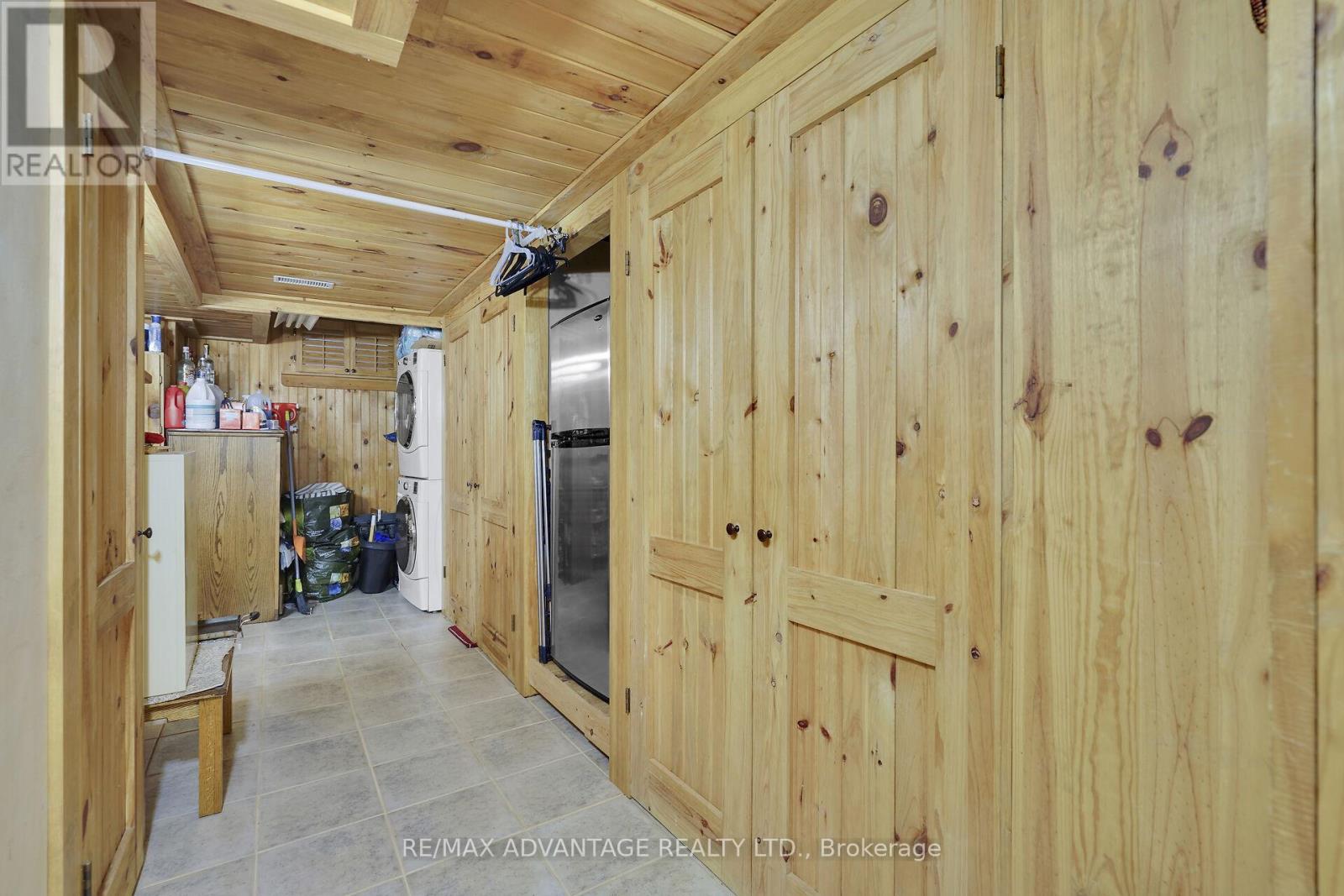 17 Blackacres Boulevard, London North (North F), Ontario  N6G 2G5 - Photo 33 - X12441817