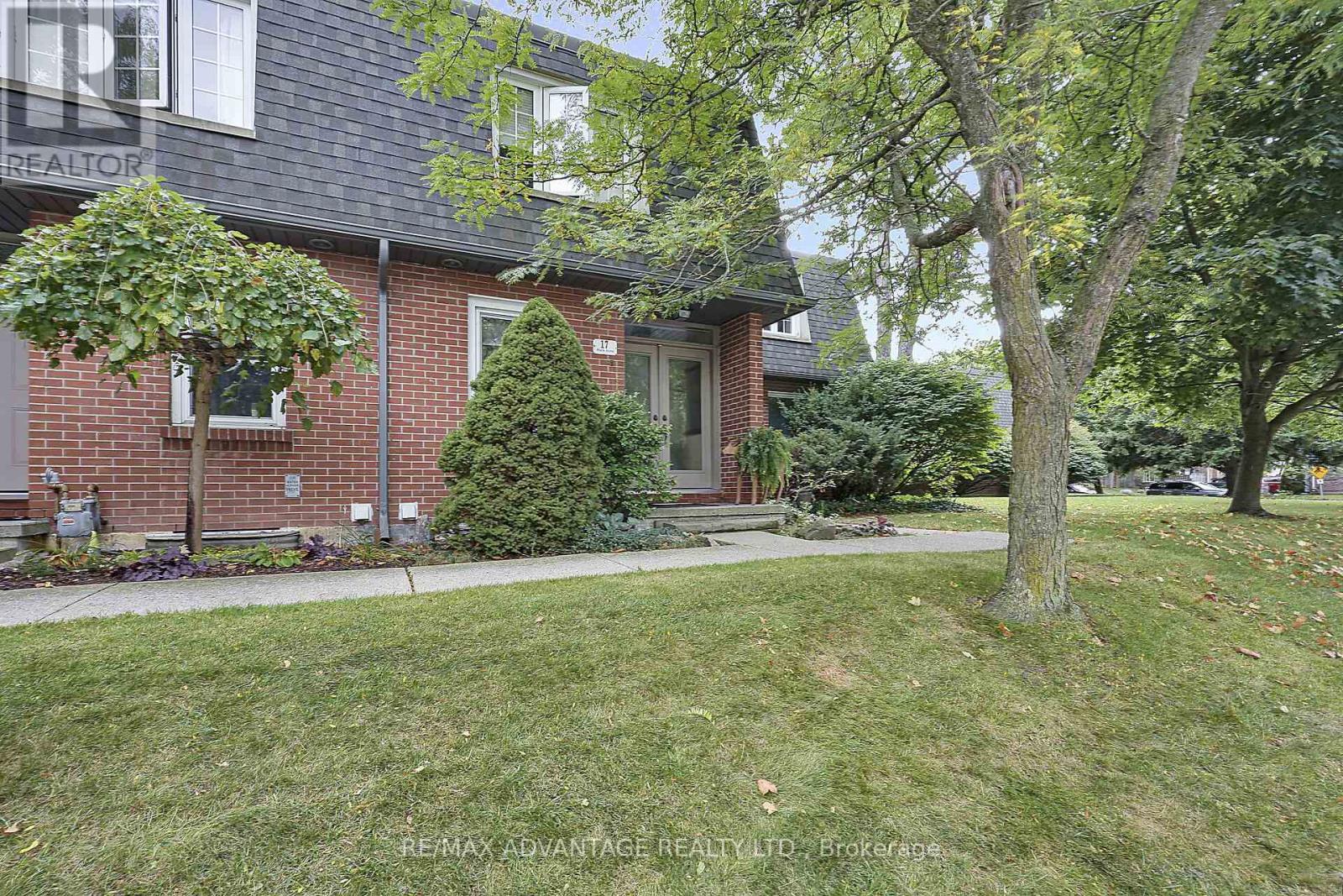 17 Blackacres Boulevard, London North (North F), Ontario  N6G 2G5 - Photo 39 - X12441817