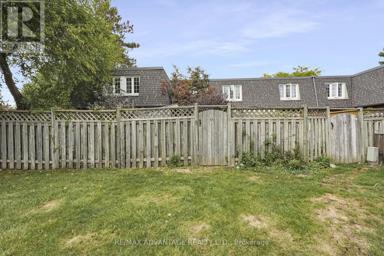 17 Blackacres Boulevard, London North (North F), Ontario  N6G 2G5 - Photo 9 - X12441817