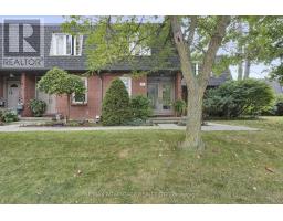 17 Blackacres Boulevard, London North (North F), Ca