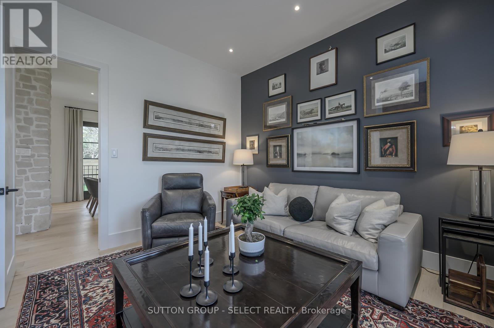 185 Commissioners Road E, London South, Ontario  N6C 2S9 - Photo 14 - X12441827