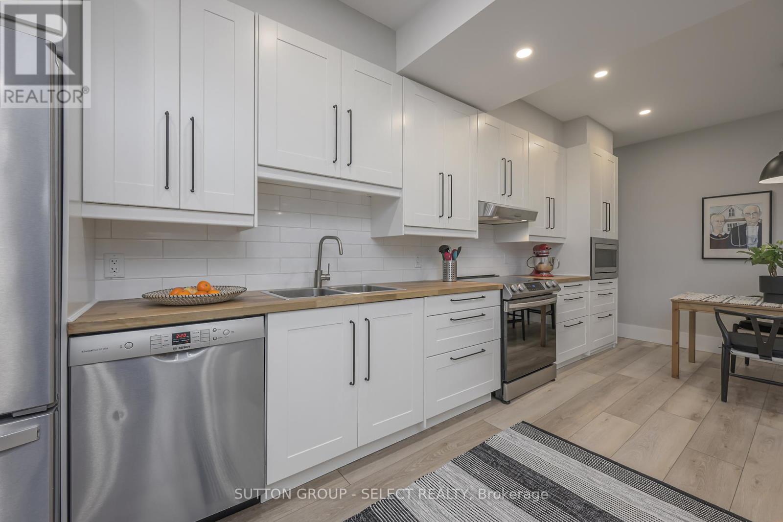 185 Commissioners Road E, London South, Ontario  N6C 2S9 - Photo 27 - X12441827