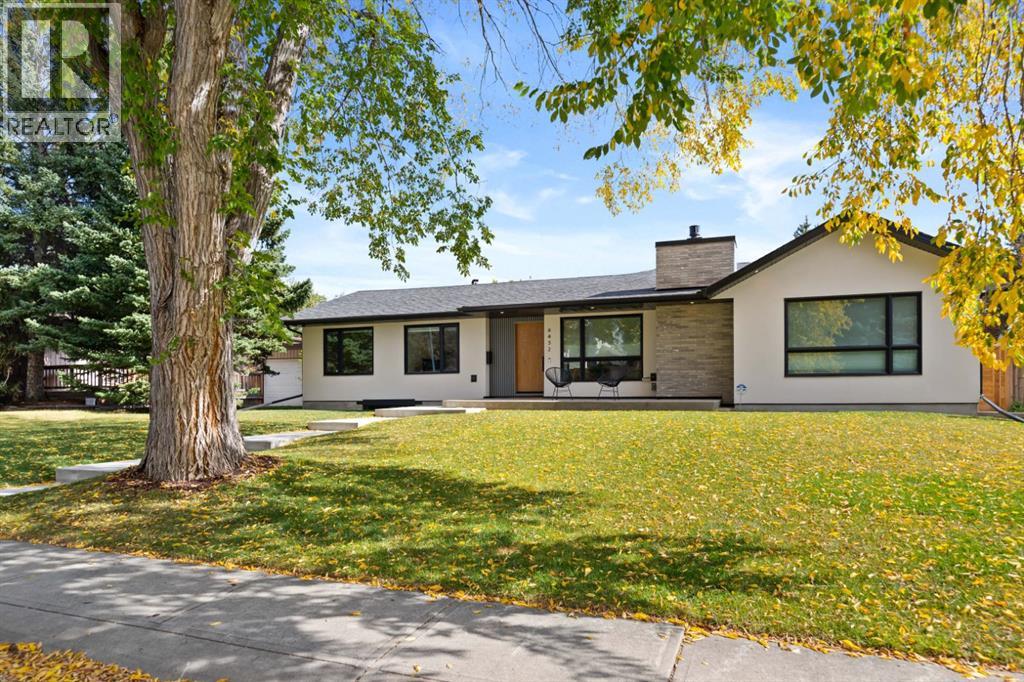 6432 Laurentian Way SW, Calgary, Alberta