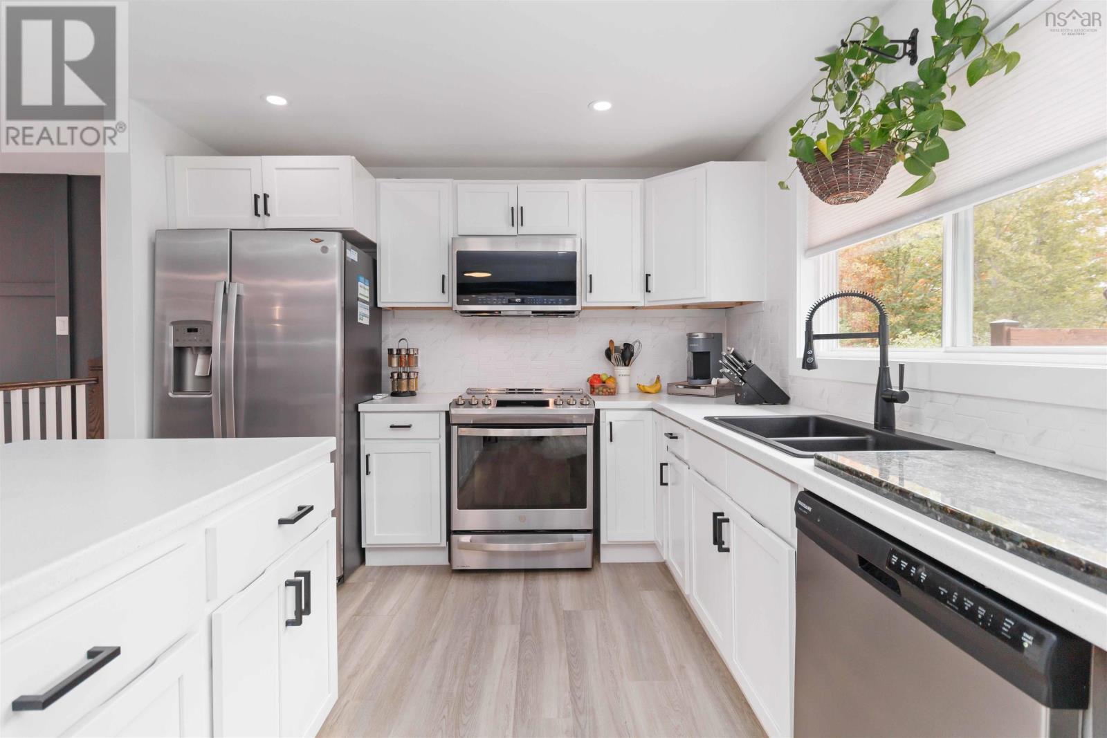 49 Madeline Avenue, Lower Sackville, Nova Scotia  B4C 2L8 - Photo 14 - 202524955