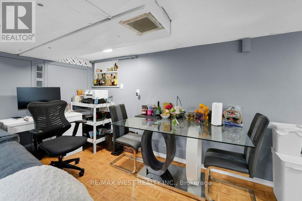 225 Oakwood Avenue, Toronto (Oakwood Village), Ontario  M6E 2V3 - Photo 26 - C12441810