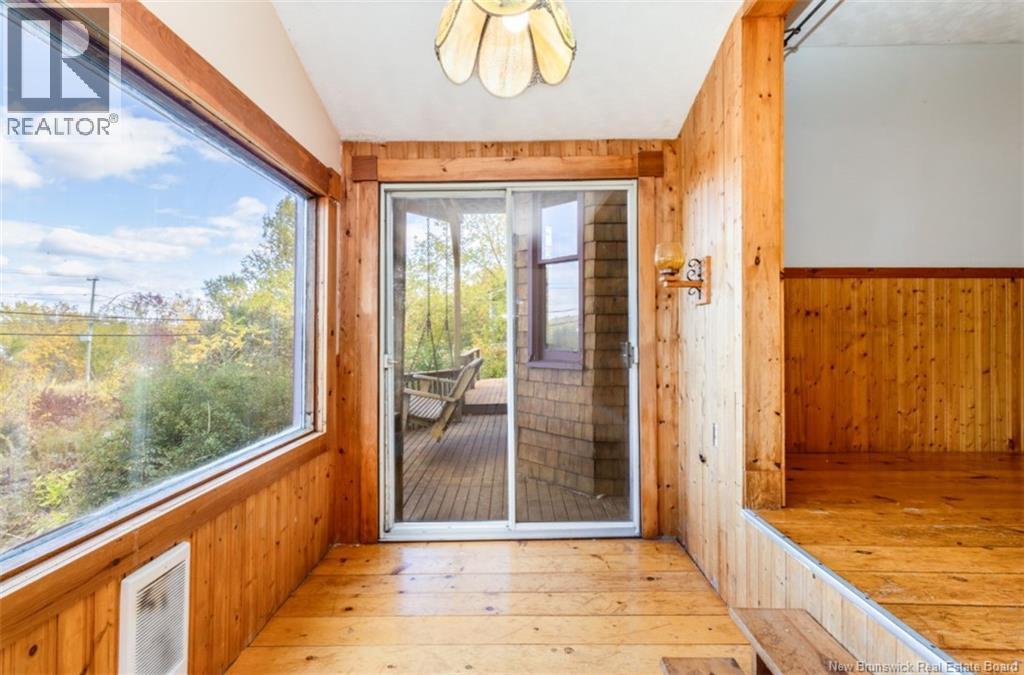 1960 Woodstock Road, Fredericton, New Brunswick  E3C 1L3 - Photo 24 - NB127390