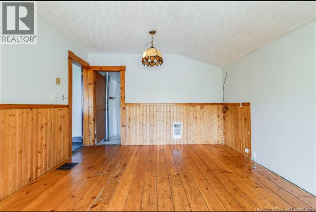1960 Woodstock Road, Fredericton, New Brunswick  E3C 1L3 - Photo 17 - NB127390
