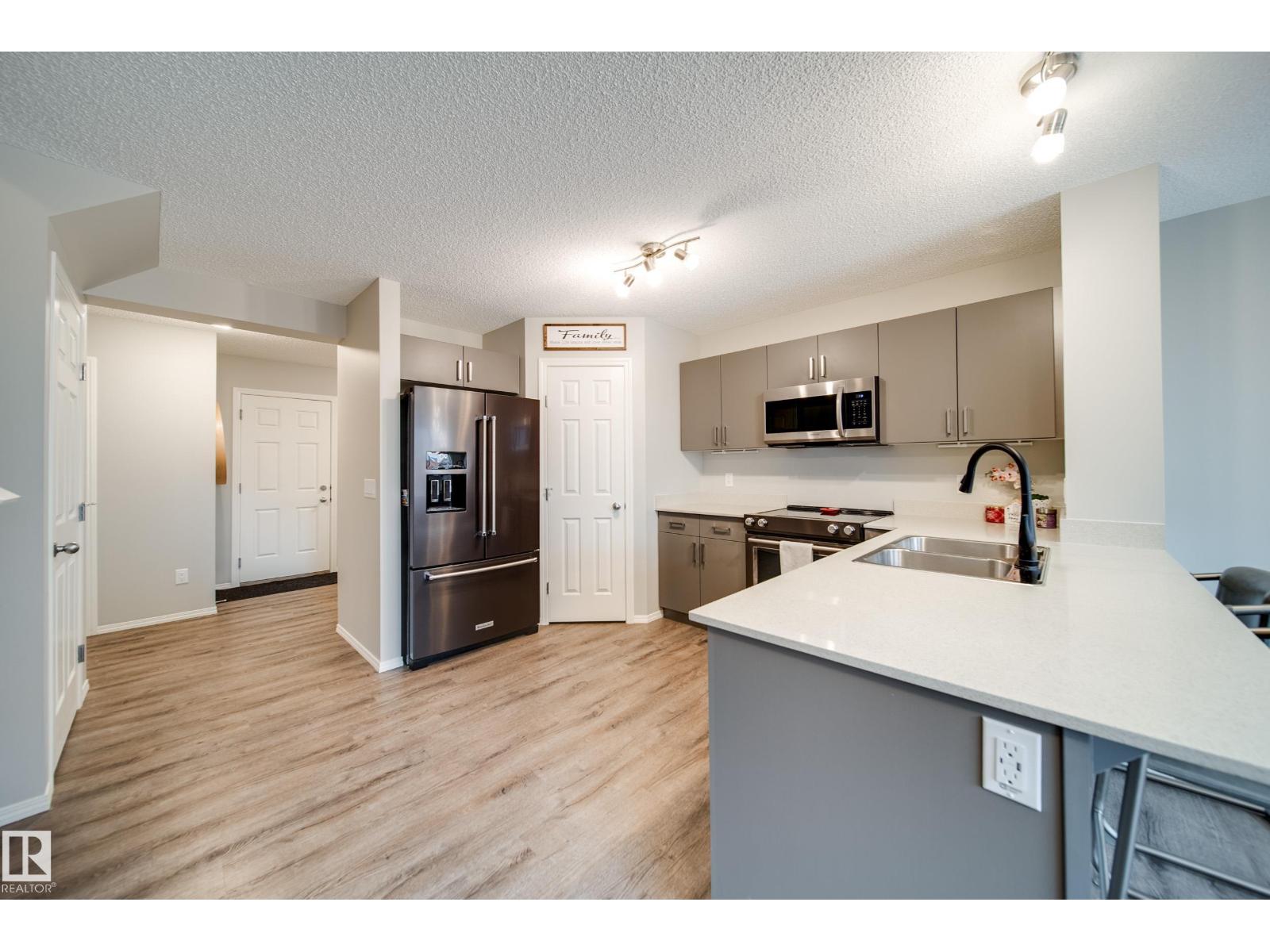 9040 Cooper Link Li Sw, Edmonton, Alberta  T6W 4A4 - Photo 7 - E4460562
