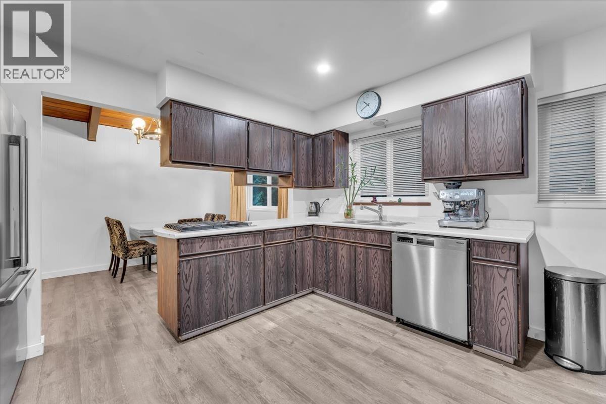 1707 Dempsey Road, North Vancouver, British Columbia  V7K 1T2 - Photo 7 - R3054902